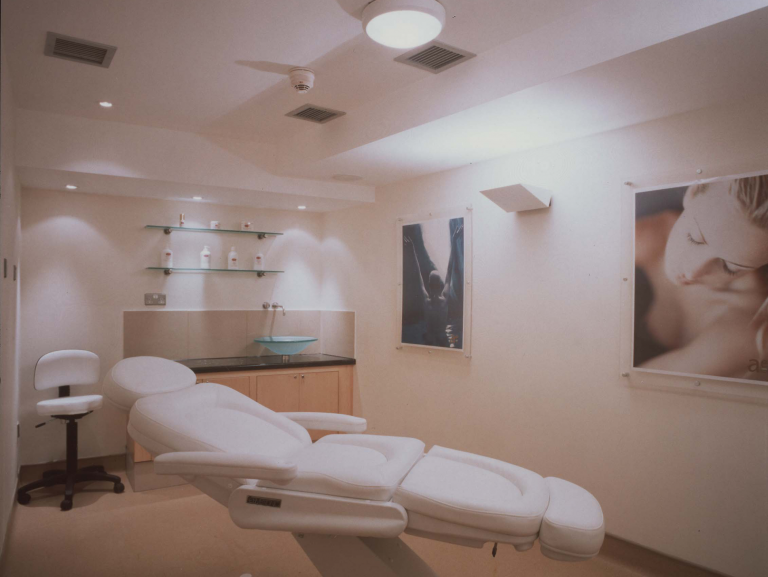 9-Treatment room Aesthetique Knightsbridge